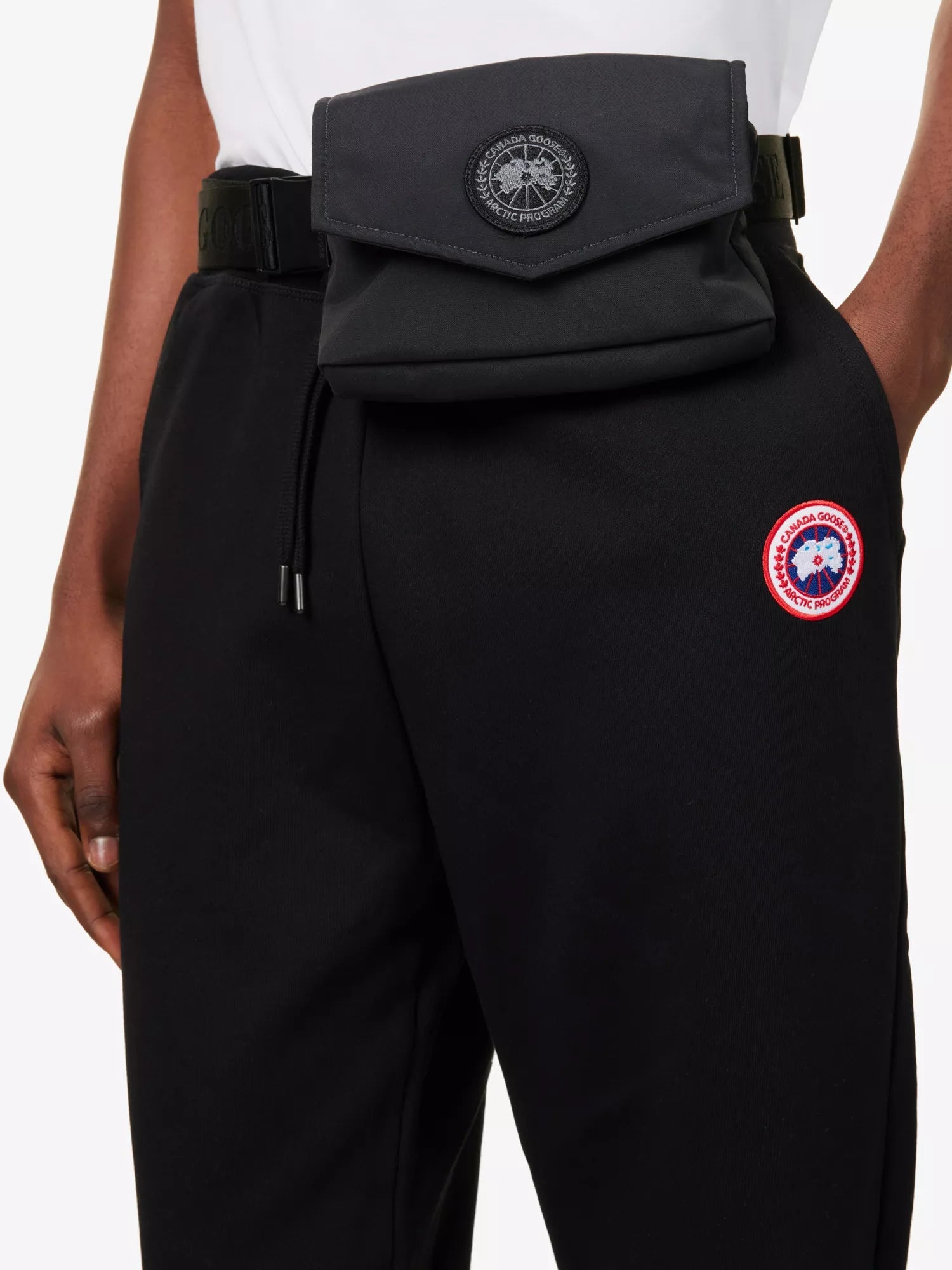 Canada Goose Men's Brand-embroidered mini shell bag Canada Goose