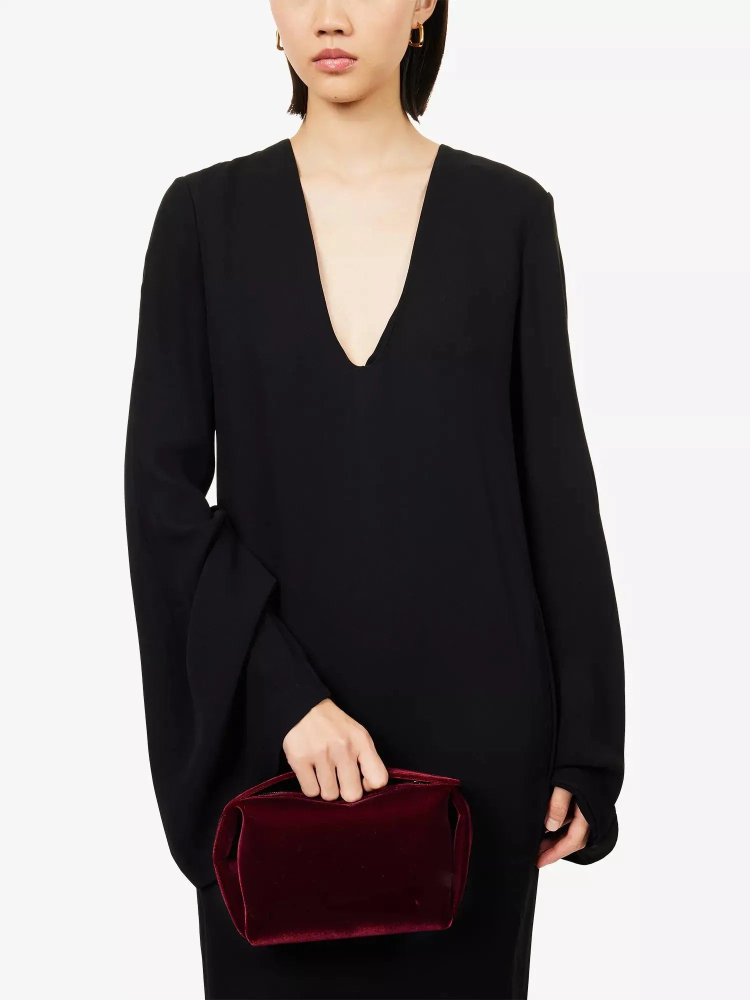 Neous Women's Ara Velvet Clutch Neous