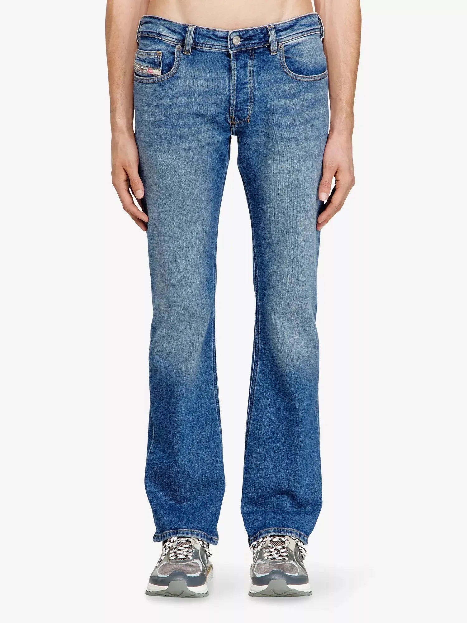 Diesel Men's 2007 Zatiny Oadbi Bootcut-Leg Denim Jeans Diesel