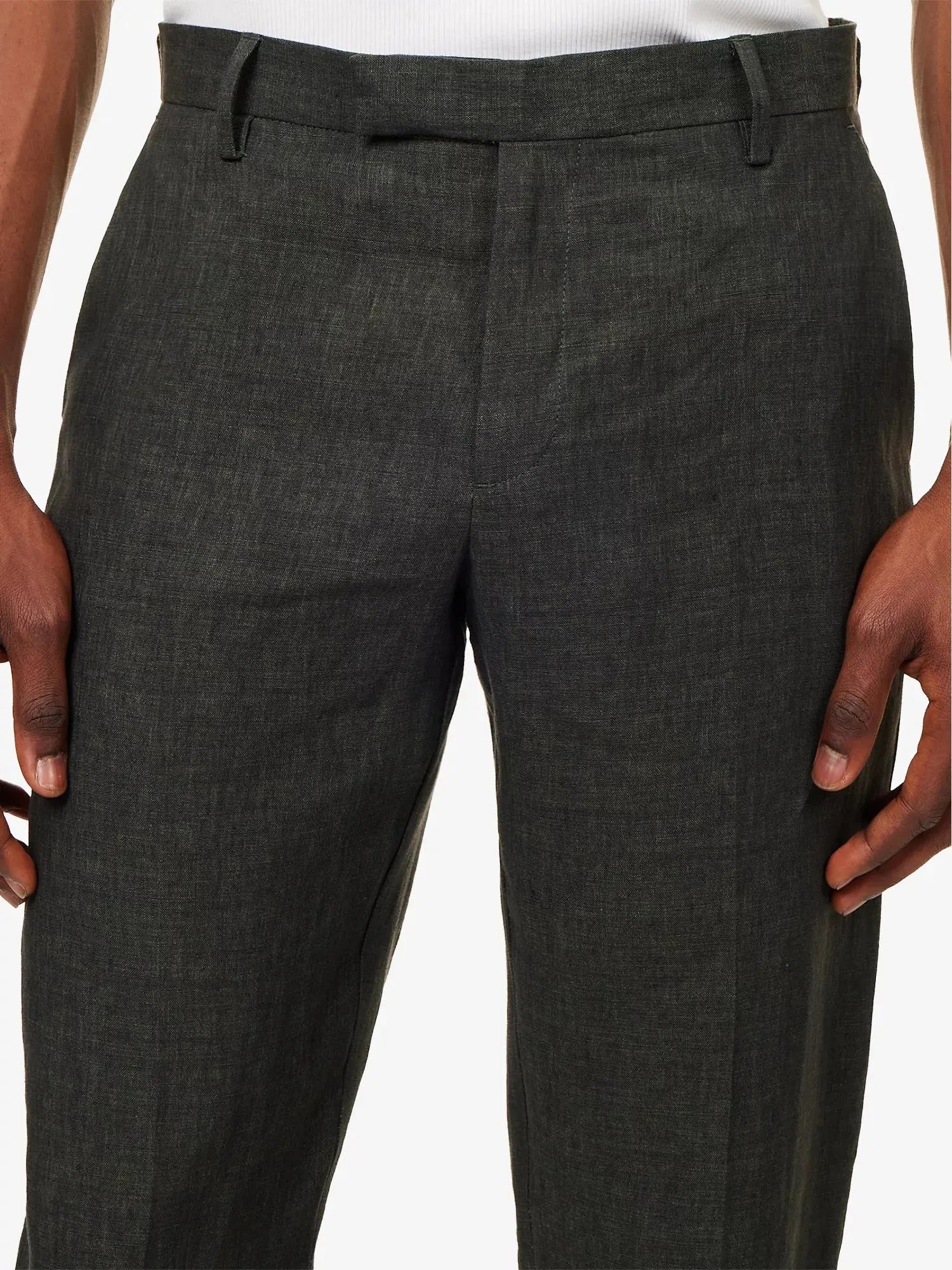 Sunspel Men's Tapered-Leg Tailored Linen Trousers Sunspel