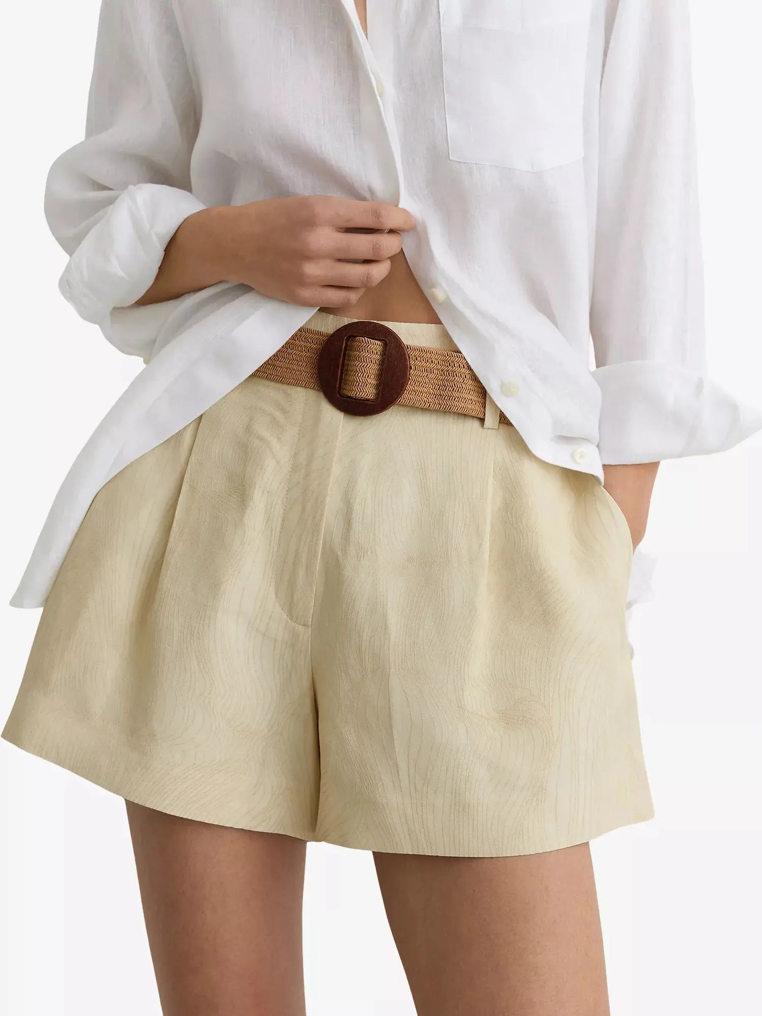 Reiss Women's Matilda Belted-Waist Linen-Blend Shorts Reiss