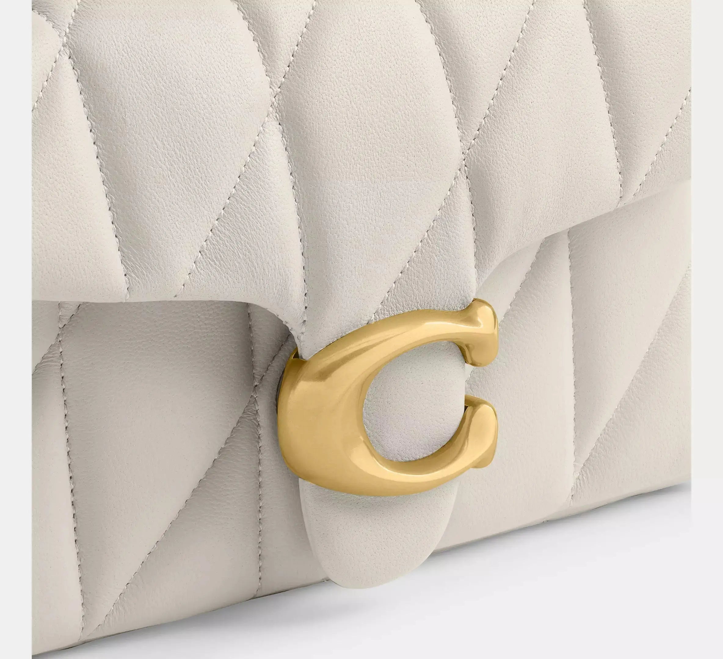 Coach Women's Tabby Shoulder Bag 20 With Pillow Quilting Coach