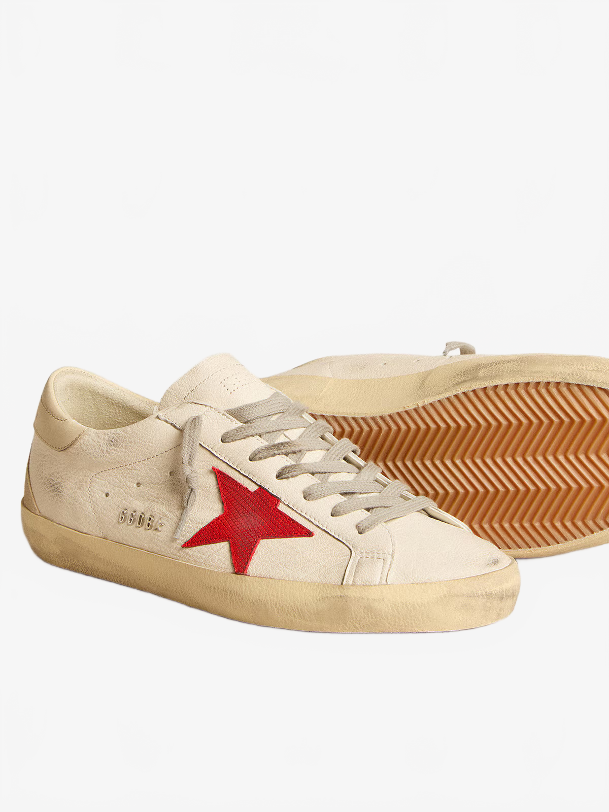 Golden Goose Men's Super-Star in nappa with red star and cream leather heel tab Golden Goose